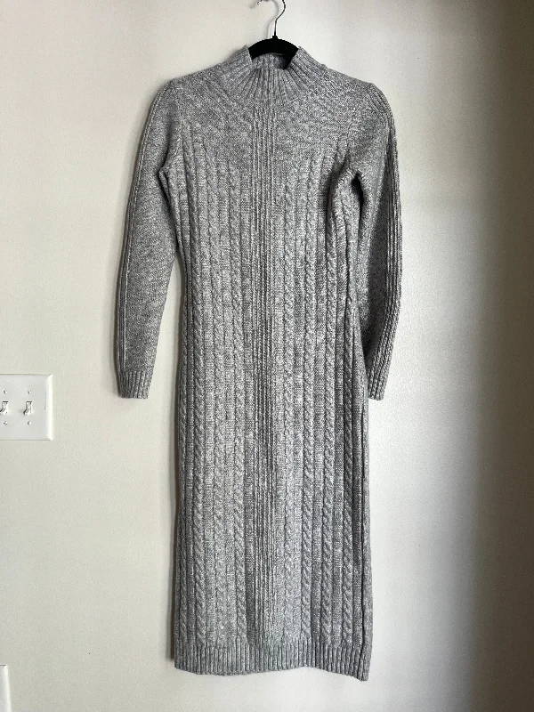 Dress Work By Tahari In Grey, Size: Xs