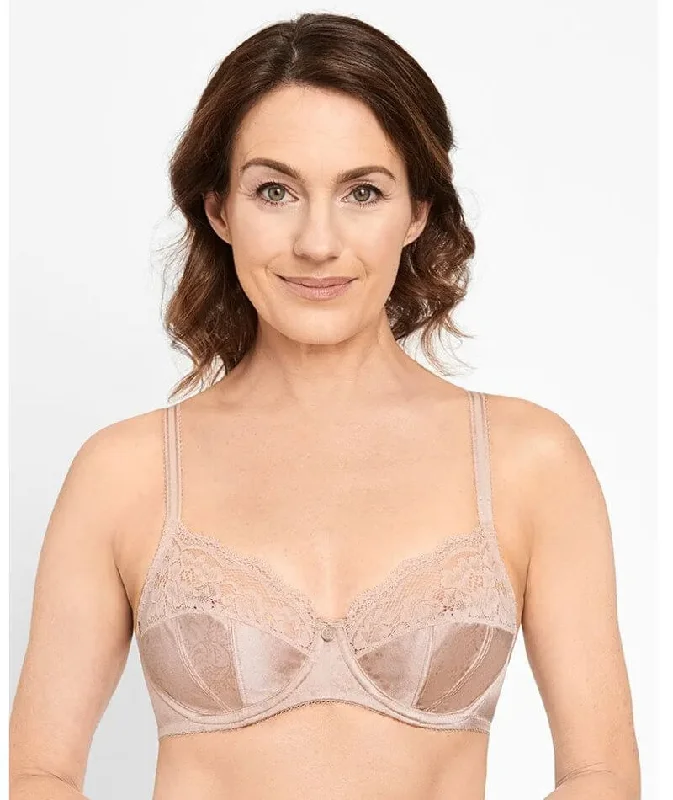 Berlei Classic Lace Classic Non-Contour Bra - Nude Lace